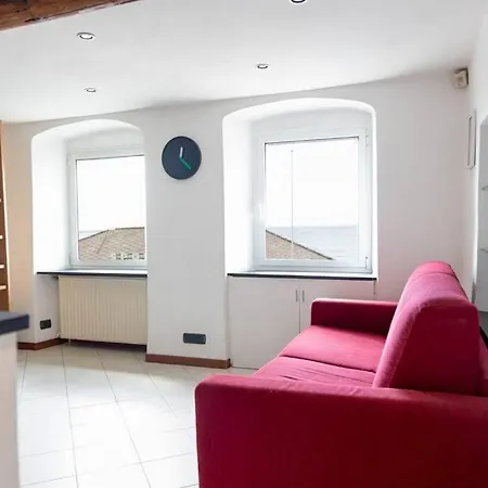 Lejlighed Cinque Maggio Di Fronte A E Ospedale Genova